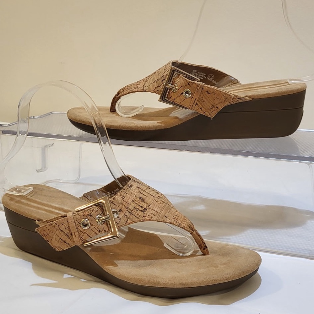 AEROSOLES Izola tan wedge thong sandals
